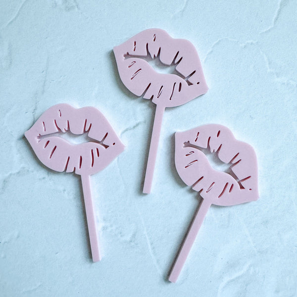 Valentines set of 3 cupcake toppers - lips