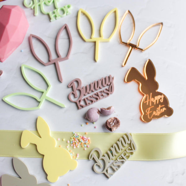 Easter Rabbit / Bunny Cupcake / cake charm silhouette (no wording)